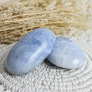 Galet Calcite bleue