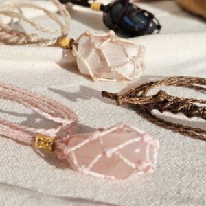 Collier amulette